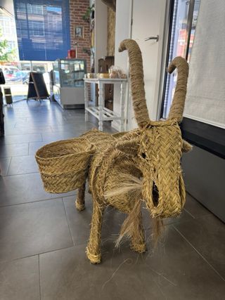  mimbre forma de cabron 