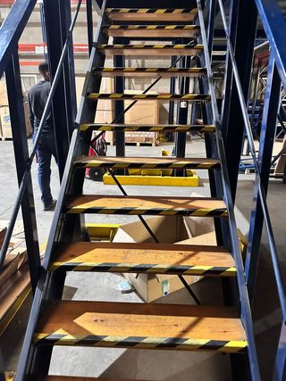 Escalera Metálica Altillo