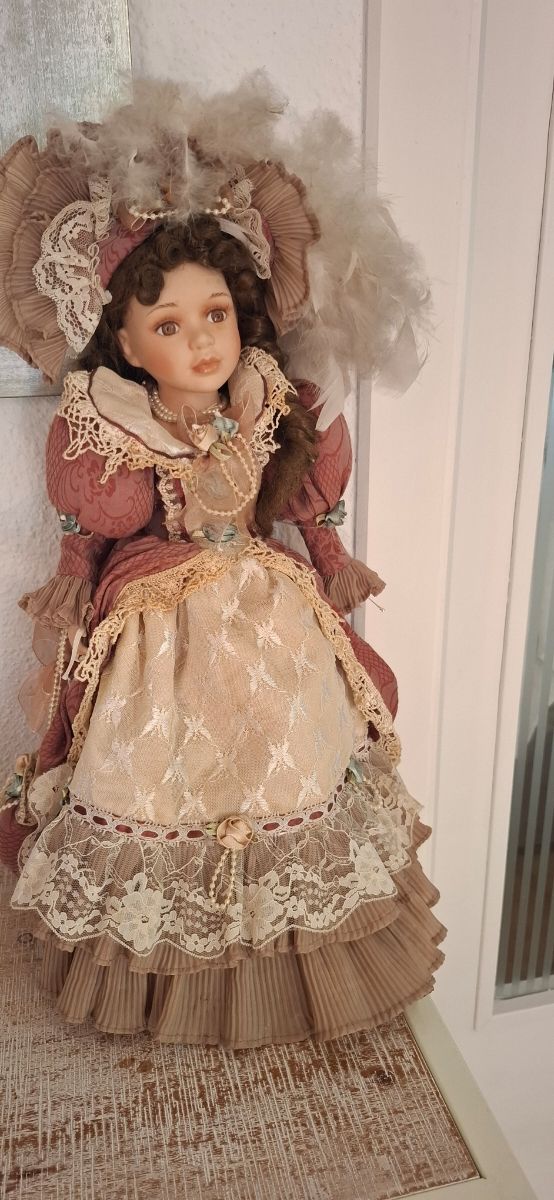 Muñeca porcelana antigua