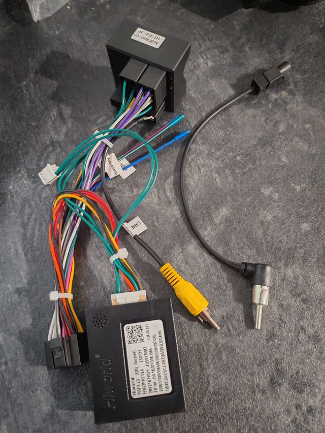 Marco radio Peugeot 3008/5008