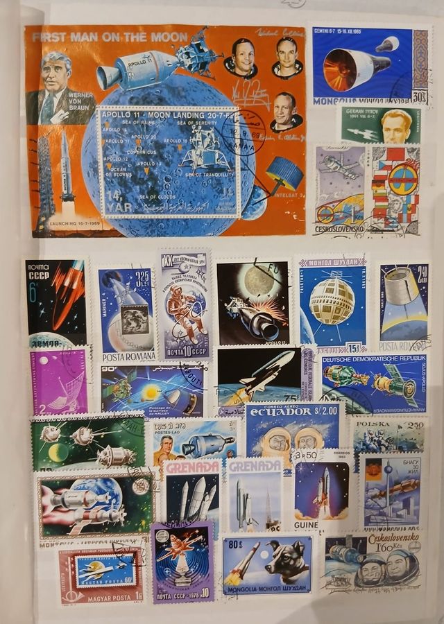 550 sellos de astronautas y del espacio