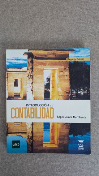 Libros 1° ADE editorial UNED