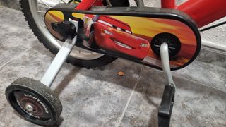 Bicicleta infantil Cars poco usada