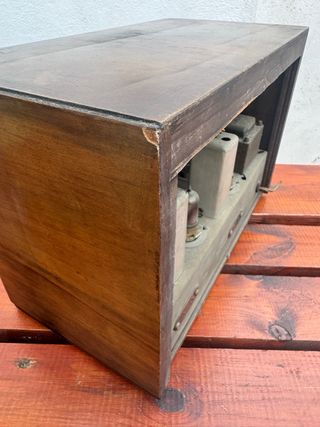 Radio de Madera antigua