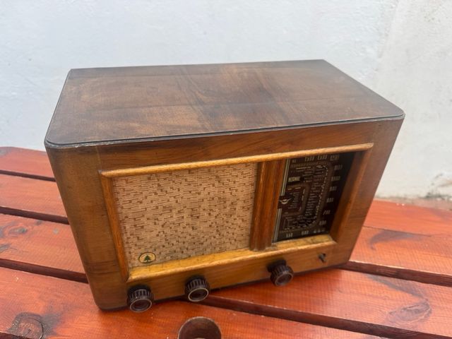 Radio de Madera antigua