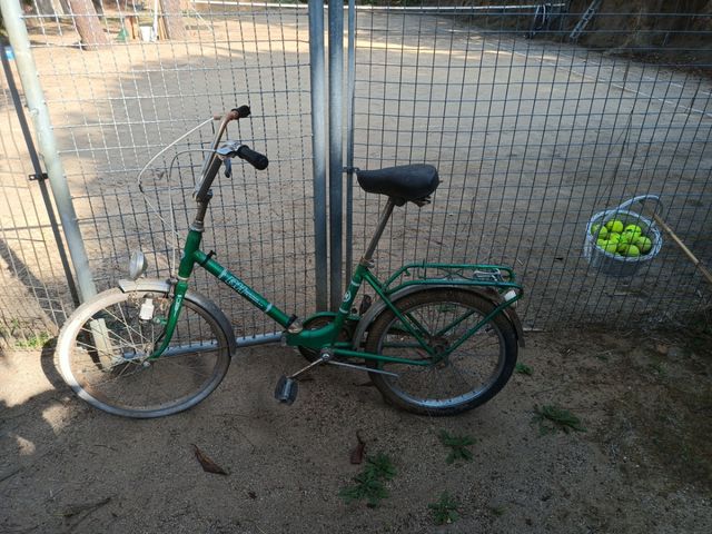 Bicicleta BH plegable verde
