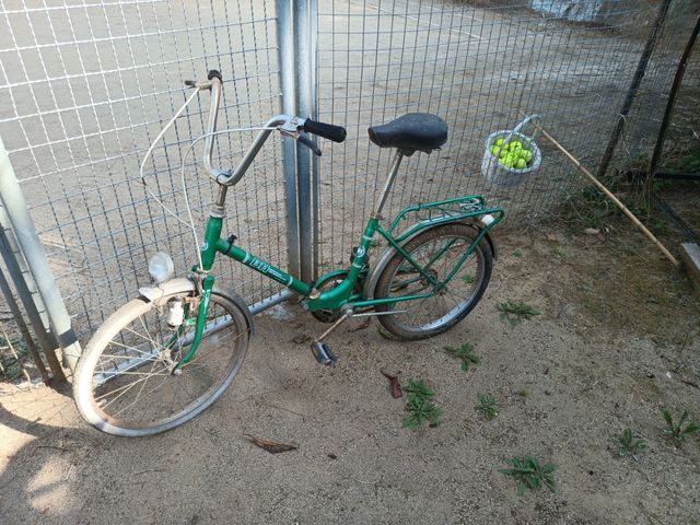 Bicicleta BH plegable verde