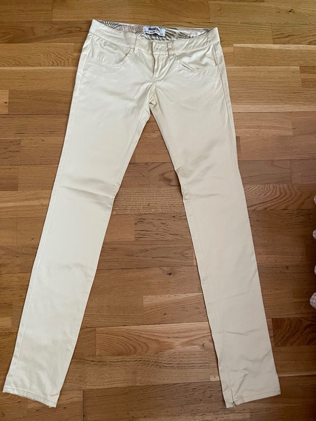 Pitillos Bershka XS Beige