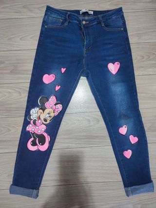 Ropa pintada a mano.personalizada.