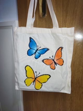 Ropa pintada a mano.personalizada.