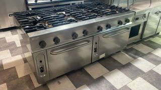 Cocina Fagor 8 fuegos 2 hornos
