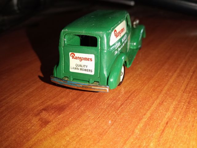 Caminhão Rangomes - miniatura