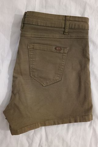 Shorts Stradivarius Chica