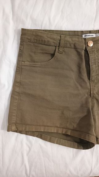 Shorts Stradivarius Chica