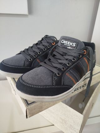 Zapatillas Deportivas CREEKS hombre - Talla 40. 