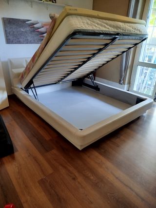 Letto contenitore bianco in pelle