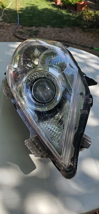 Faro derecho Toyota Auris E15
