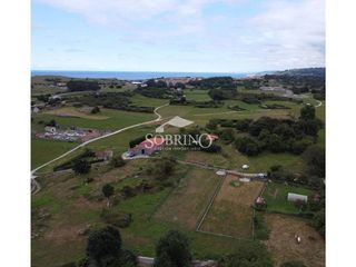 Terreno en venta en Celorio-Poó-Parres en Llanes