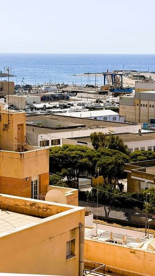 Piso en venta en Adra