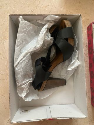Sandalias tacón negro piel