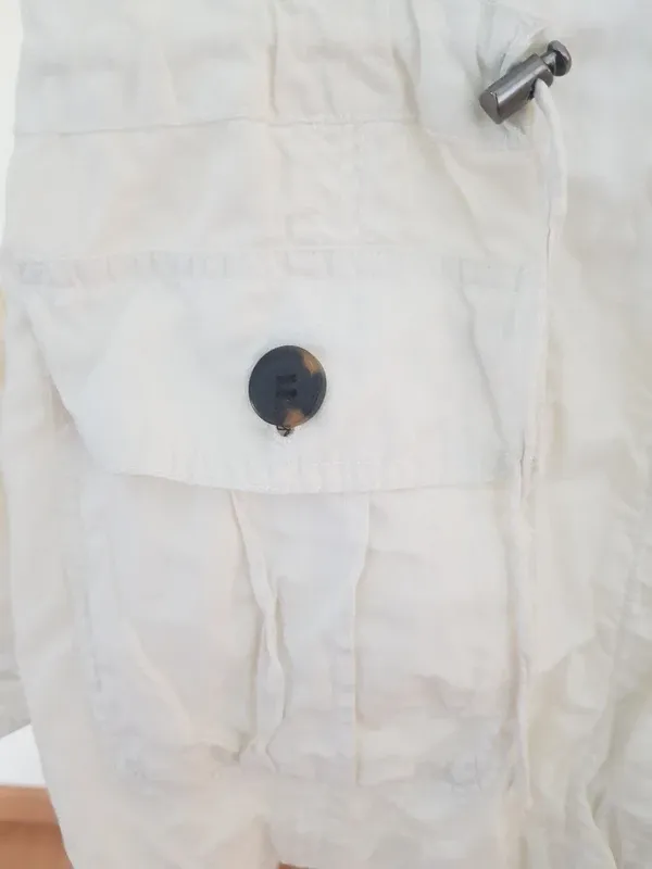 Cazadora Zara blanca estilo safari