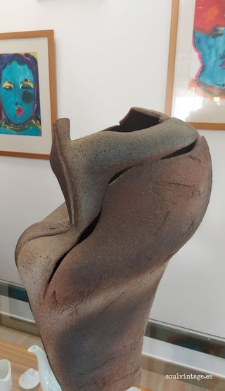 Escultura de terracota, El Abrazo