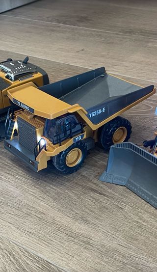 Camión RC Yi Gong YG258-E