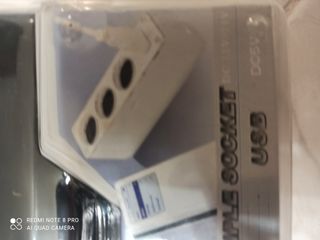 Adattatore accendisigari USB triplo