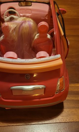 Coche y muñeca Barbie 