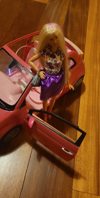 Coche y muñeca Barbie 