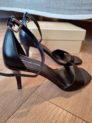 Sandalias Michael Kors negras - talla 36.5