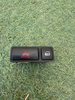 Interruptor luces emergencia BMW E46