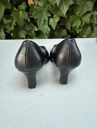 Pitillos 35 | Tacones negros vintage