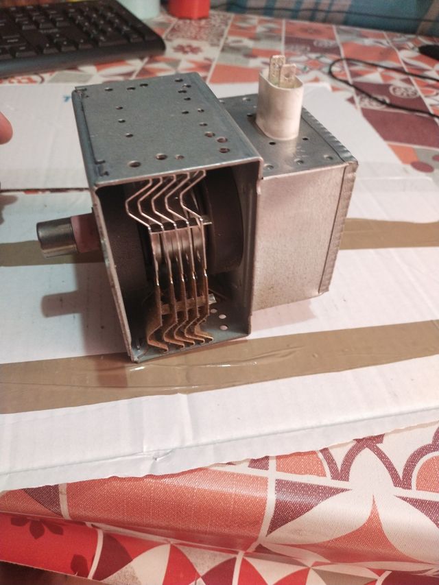 Magnetrón Microondas LG 2M226