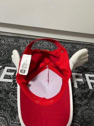 Gorra Arale - roja con alas