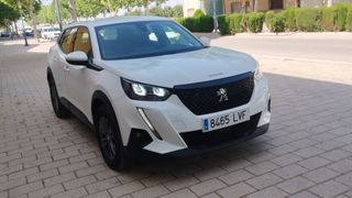 Peugeot 2008 2022, 110CV CON NAVEGADOR