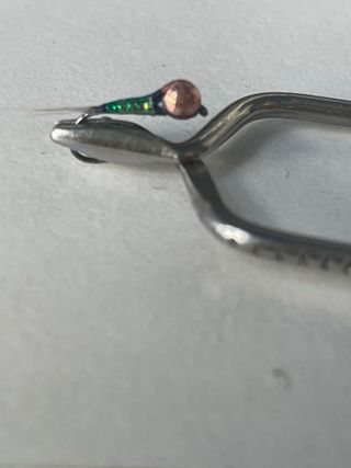 Moscas ahogadas y perdigones de  pesca