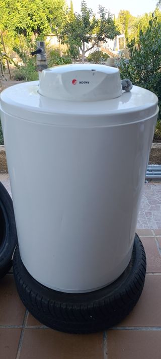 Calentador eléctrico Fagor 75 L