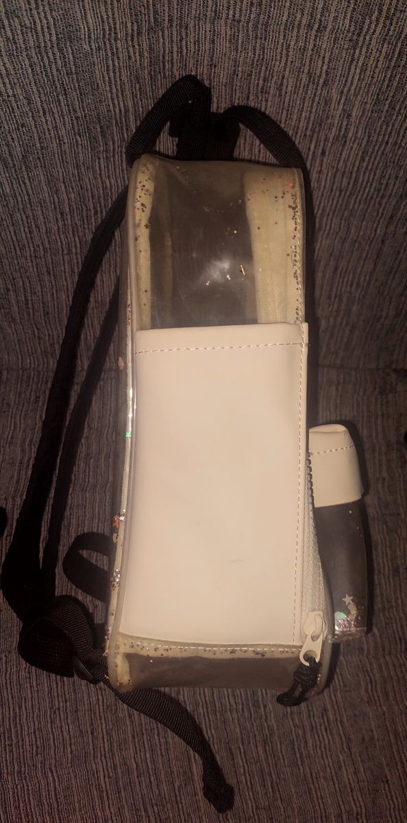 Mochila transparente con purpurina