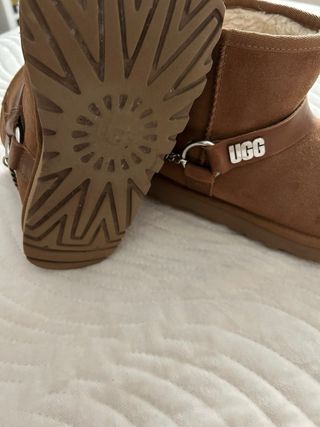 Botas UGG marrón - Botas Classic Mini Chains II