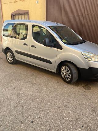 Peugeot Partner 2012
