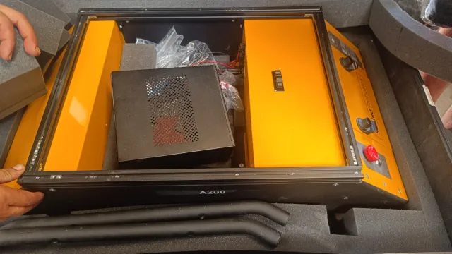 Vehículo terrestre no tripulado Husky A 200