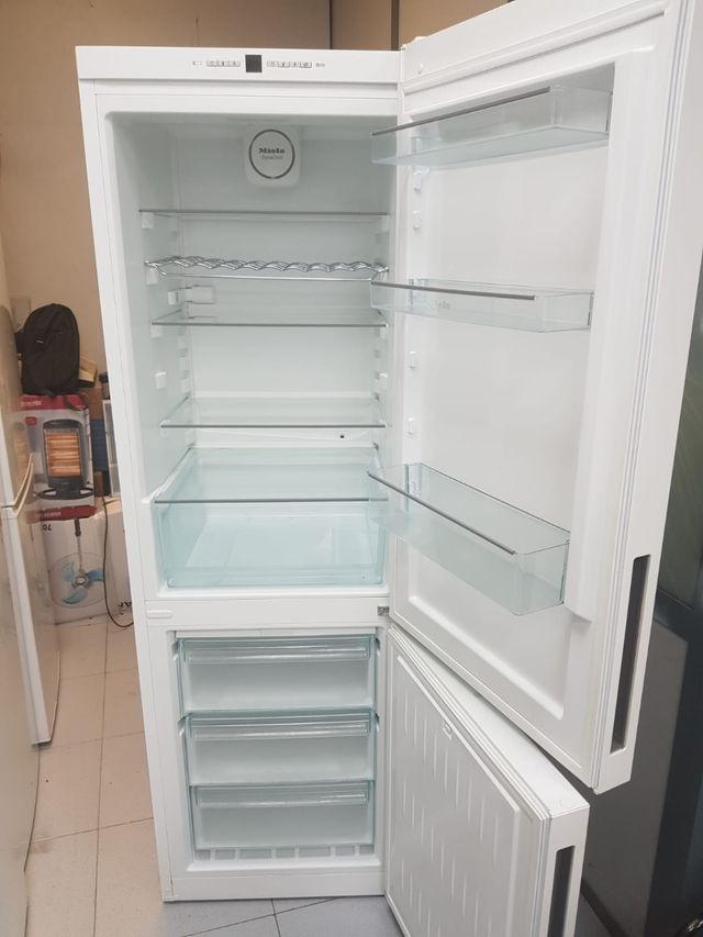 Nevera Miele - 1.85m x 60cm 