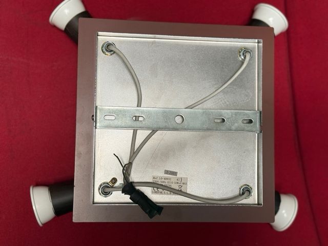 Aplique techo con 4 LUCES INCLUIDAS Philips GU10