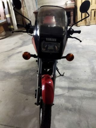 Yamaha RD 80 - Moto clásica