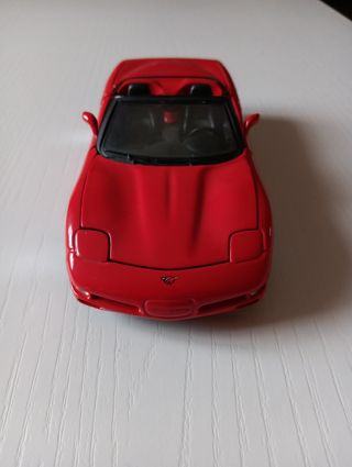 Coche Corvette C5 escala 1/24