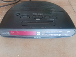 Radio Reloj Sony ICF-C390