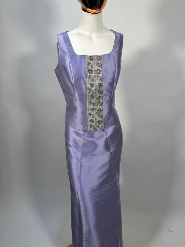 Traje de madrina lila