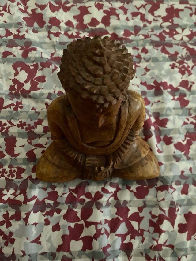 Buda madera tallada artesanal
