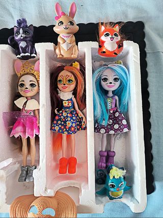 6 Muñecas Enchantimals + Mascotitas